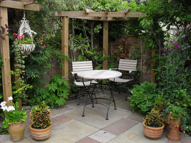 成都别墅室外花园设计参考案例-西班牙风格花园 (4)