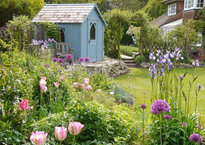9个美丽的英式乡村田园风别墅花园设计案例 (2)