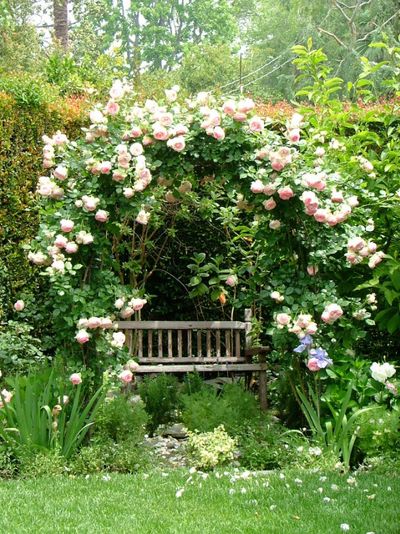9个美丽的英式乡村田园风别墅花园设计案例(3)