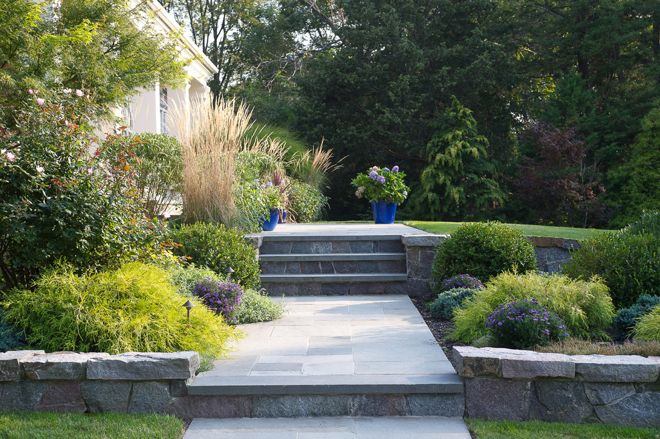 8个私家别墅花园设计技巧让你的别墅花园显得更加开阔